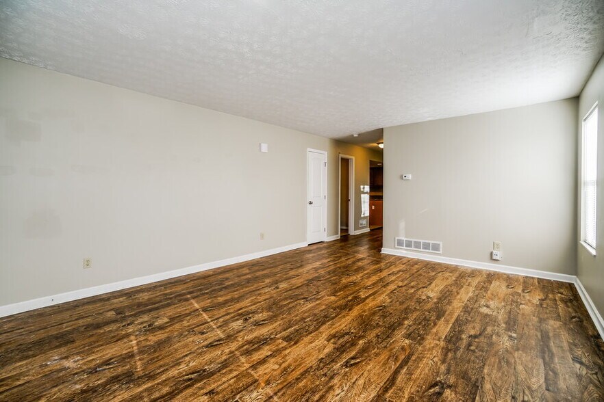 Building Photo - 7950 Dolmen Dr