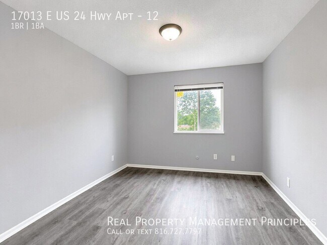 Building Photo - 17013 E US 24 Hwy Apt-12