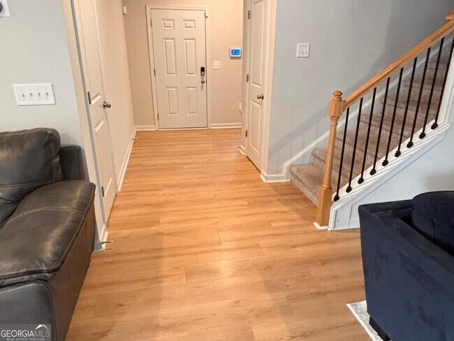 Building Photo - 110 Summit Pointe Ln