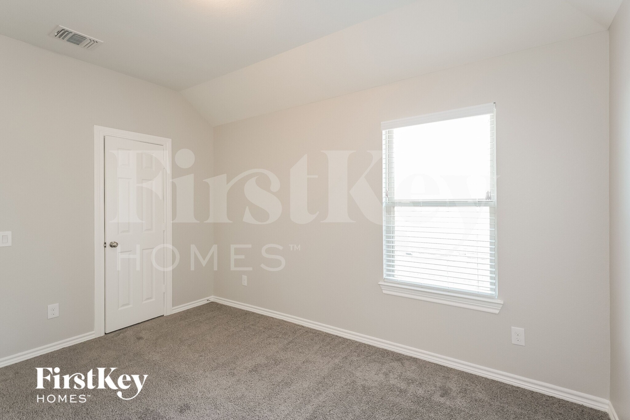 Building Photo - 9714 Birdsnest Ct