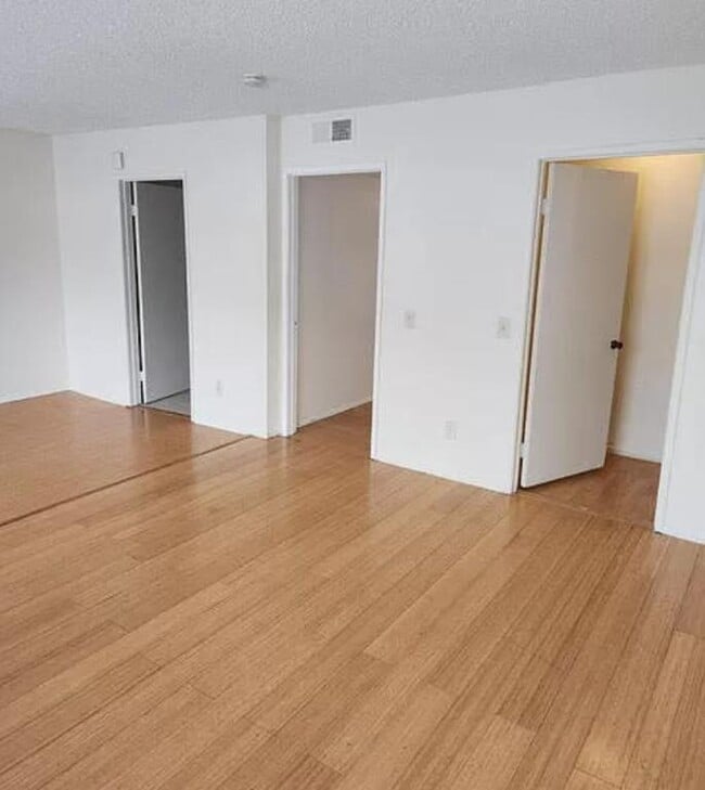 Building Photo - 38710 10th St E