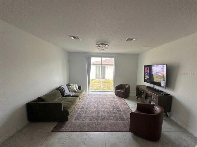 Building Photo - 3864 Giorgio Dr