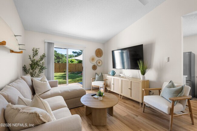 Building Photo - 1105 Mimosa Cove Ct W