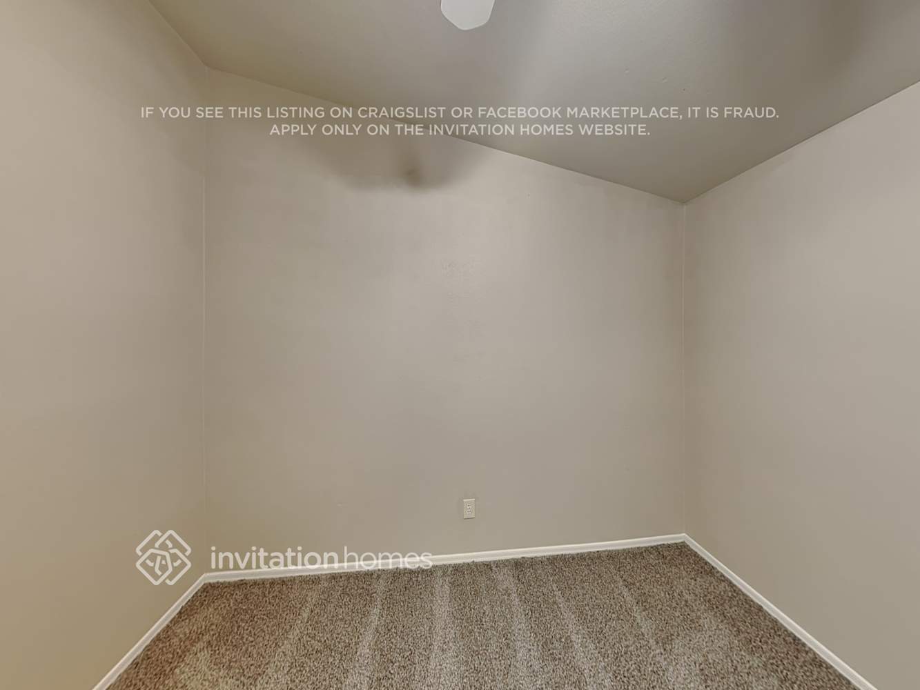 Building Photo - 2404 N 125th Dr