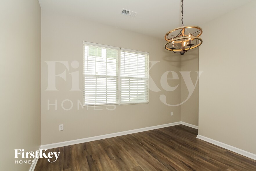 Building Photo - 3611 Cerelia Ln