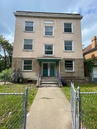 Building Photo - 228 Reifert St