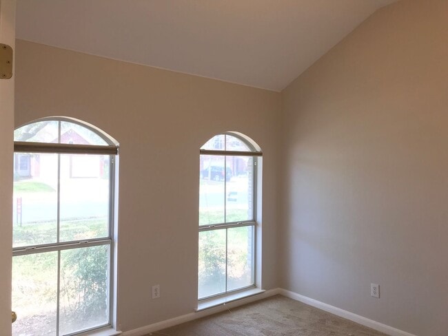 Building Photo - 4108 N Summercrest Loop