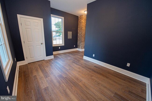 Building Photo - 106 Colonial Ct