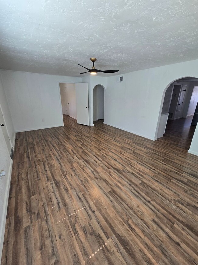 Building Photo - North Valley Home for Rent