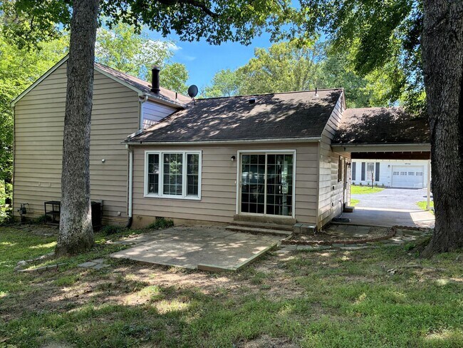 Building Photo - 4834 King Solomon Dr