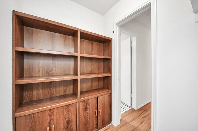 Building Photo - 17003 Amidon Dr