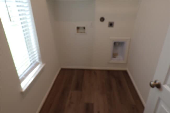 Building Photo - 24978 Tidmor Ln