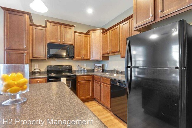 Building Photo - 3 br, 3 bath House - 2212 Cedarbrook Court