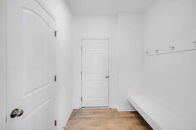 Building Photo - 1224 Maxwell Ct