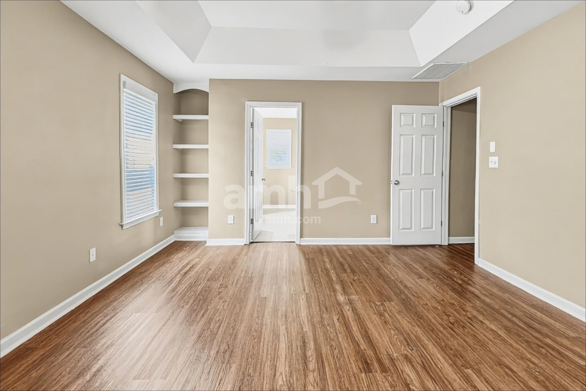 Building Photo - 317 Collinsworth Dr