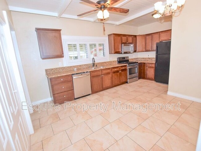 Building Photo - 37 Anacapa Dr