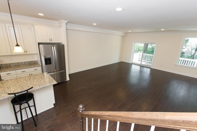 Building Photo - 18 Parkview Cir.