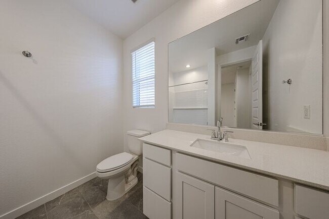 Building Photo - NEW 5 Bedroom 3 Bathroom Home Available fo...