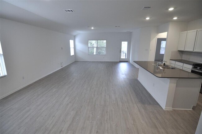 Building Photo - 1537 Chapel Rnch Rd