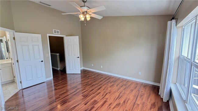 Building Photo - 8431 Village Edge Cir