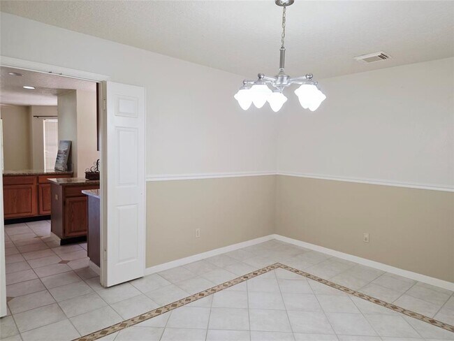 Building Photo - 10306 Jockey Club Dr