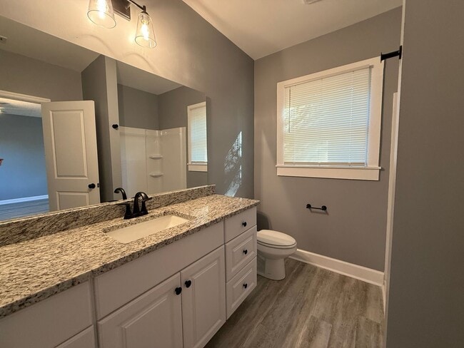 Building Photo - Charming Remodeled 3/2 in Rome, GA