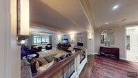 Building Photo - 19 E 88th St