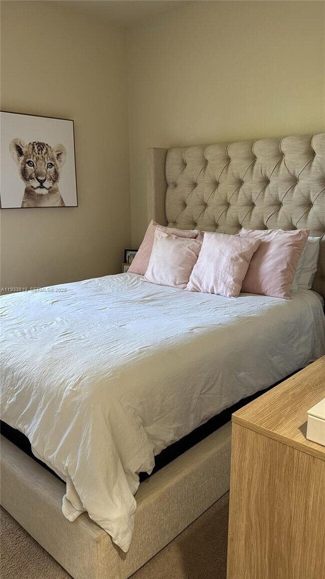 Building Photo - 8437 Blue Cove Way