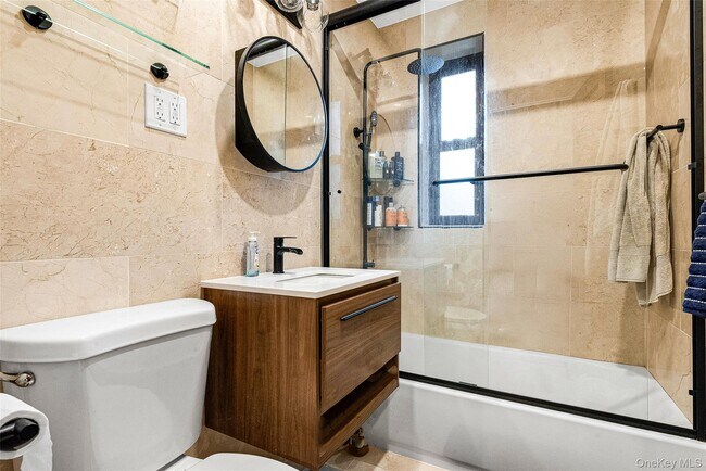 Building Photo - 100-11 67th Rd