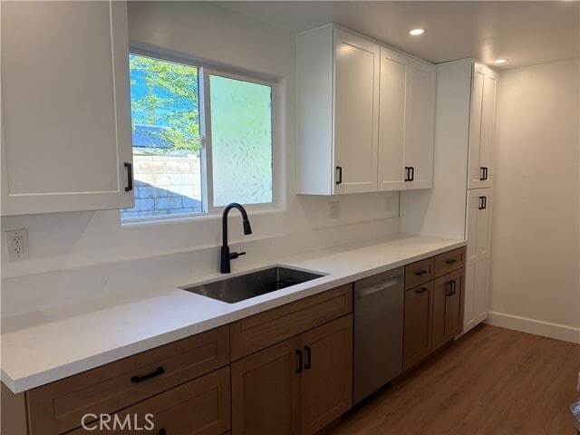 Building Photo - 7101 Fallbrook Ave