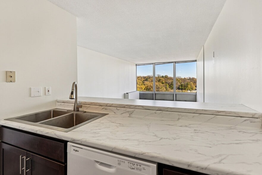 Interior Photo - Thornton Place Apartments