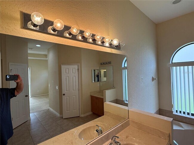 Building Photo - 439 Caraway Dr