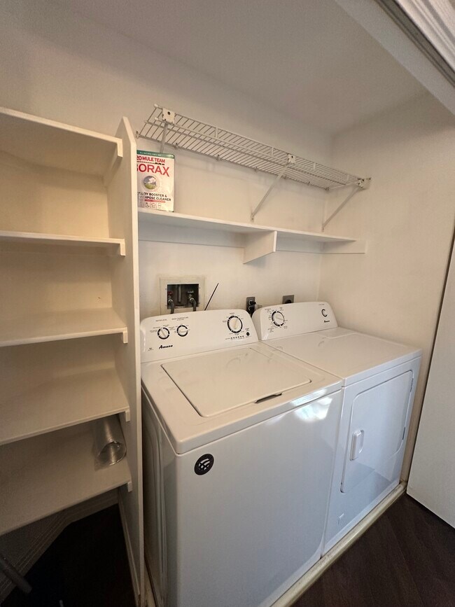 Building Photo - 11345 Affinity Ct