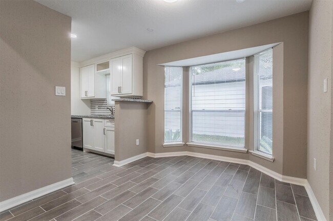 Building Photo - 10639 Autumn Meadow Ln