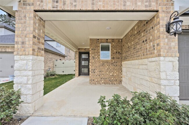 Building Photo - 17502 Rosette Grass Dr