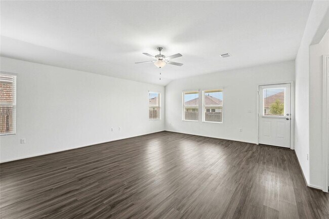 Building Photo - 11813 Roscommon Trl