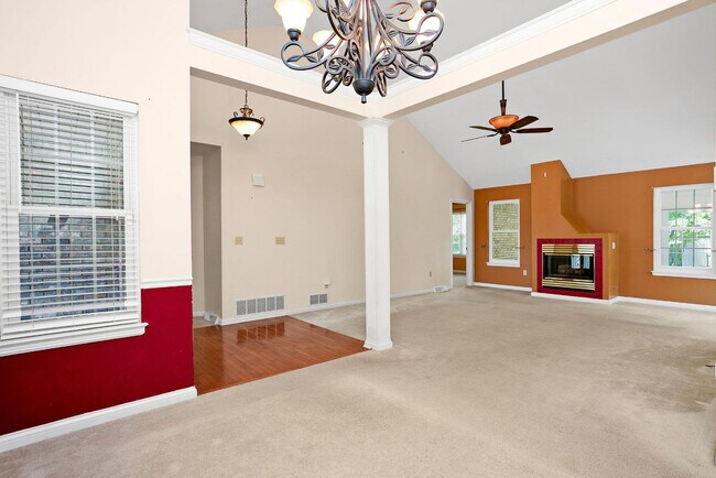 Building Photo - 415 Nevis Dr