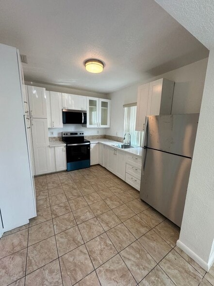 Building Photo - 3055 NW 76th St