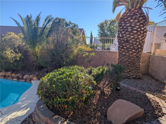 Building Photo - 2766 Hartwick Ln