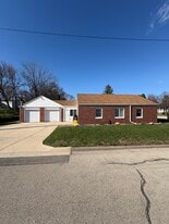 Building Photo - 2113 Broadlawn Rd