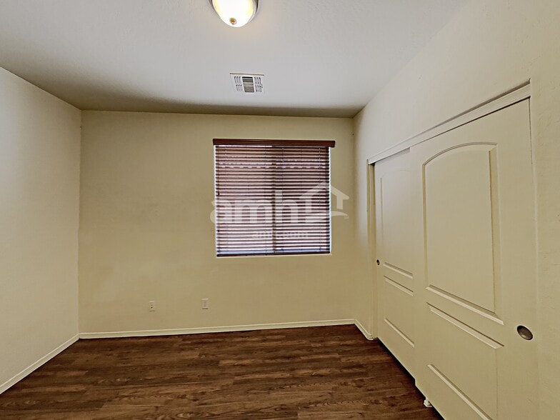 Building Photo - 18015 W Carol Ave