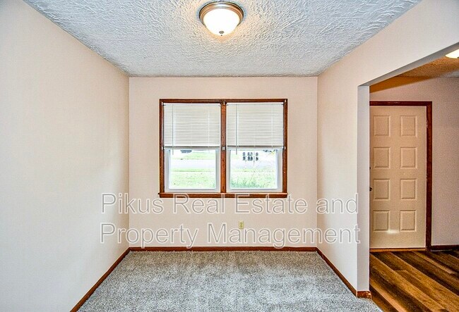 Building Photo - 2357 Ansley St