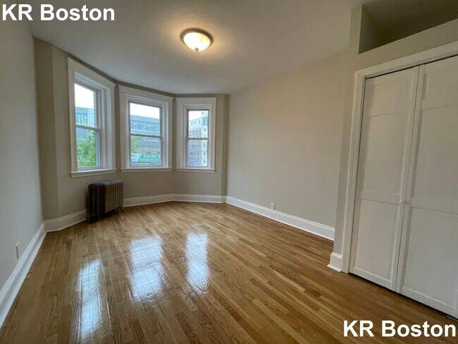 Building Photo - 1185 Commonwealth Ave