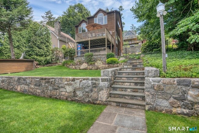 Building Photo - 11 Candlewood Rd