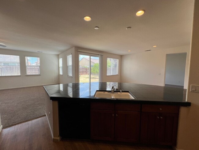 Building Photo - 2553 Acapulco Way