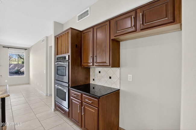 Building Photo - 4302 E Mossman Rd