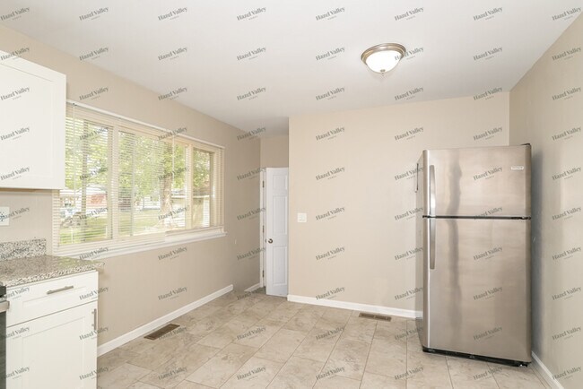 Building Photo - 7335 Landi Ct