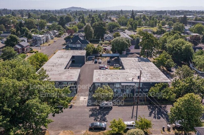 Building Photo - 205 6th Ave SE