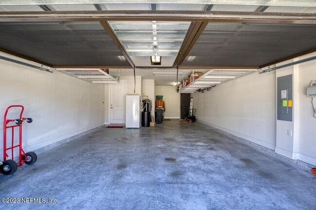 Building Photo - 280 Winding Path Dr