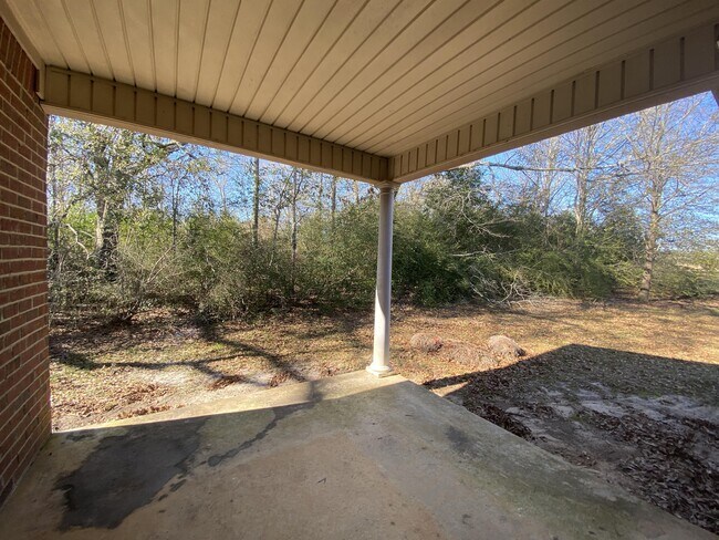 Building Photo - 216 Autumn Ridge Dr